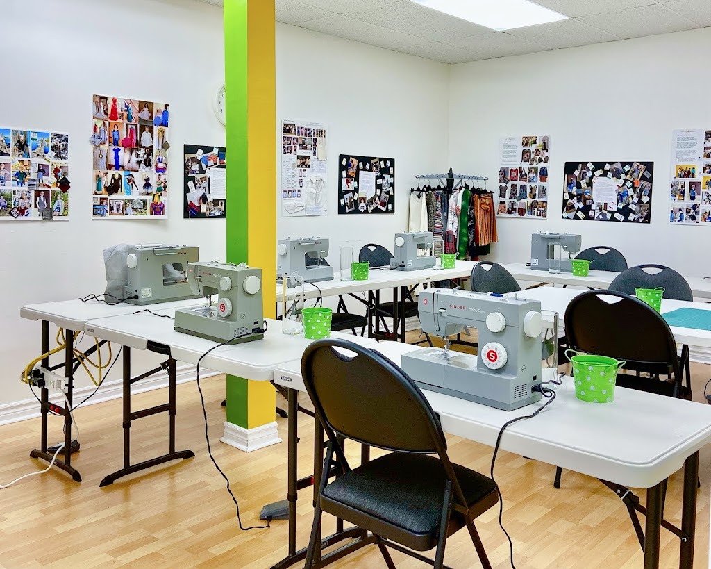 The Green Needle | 3033 Carling Ave Unit 204, Ottawa, ON K2B 7K3, Canada | Phone: (613) 617-4042