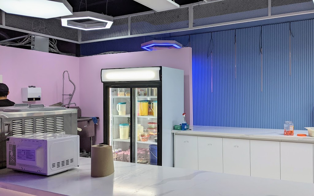 Rollz Ice Cream & Desserts | 509 Wilson Ave #15, Kitchener, ON N2C 2M4, Canada | Phone: (519) 894-6888