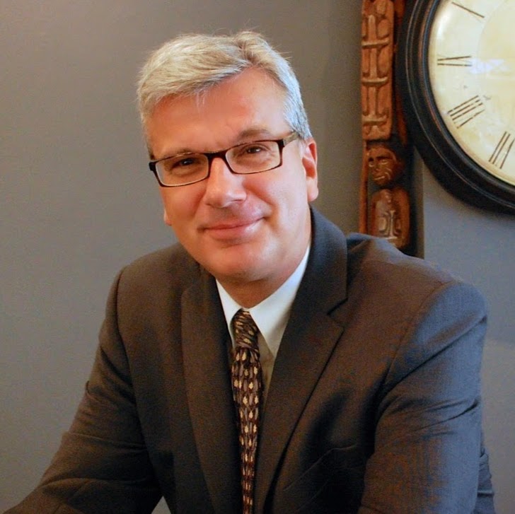 Brad Friesen Lawyer | 1157 Newport Ave, Victoria, BC V8S 5H3, Canada | Phone: (250) 370-2590
