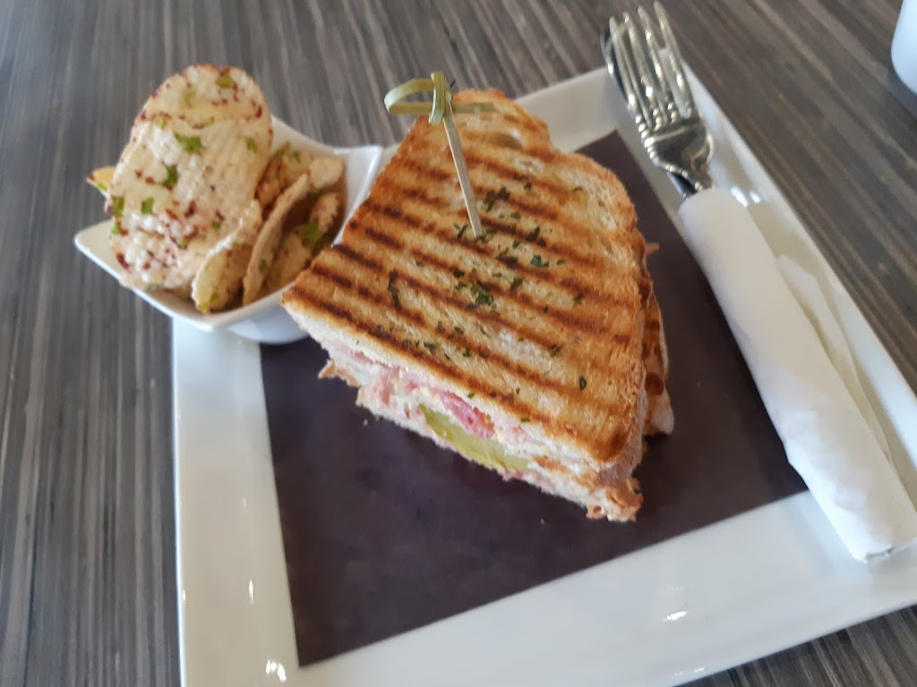 Café Tatum | 2530 Boulevard Louis-XIV, Québec, QC G1C 1B5, Canada | Phone: (581) 300-3091
