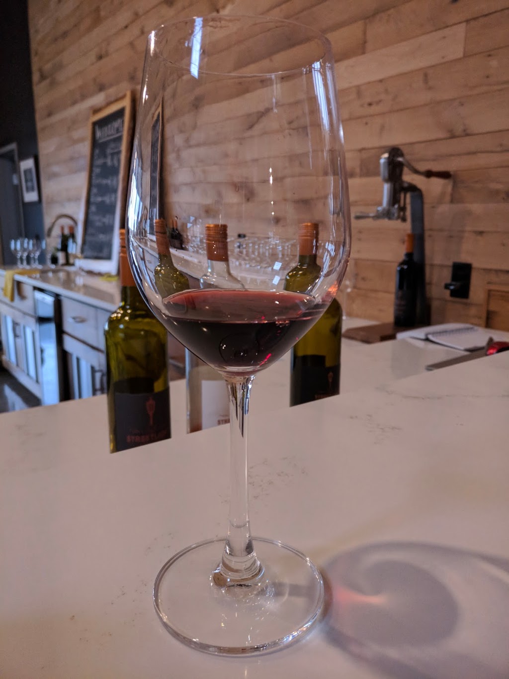 2nd Streetlight Estate Winery | 36594 Huron Rd, Clinton, ON N0M 1L0, Canada | Phone: (519) 612-1266