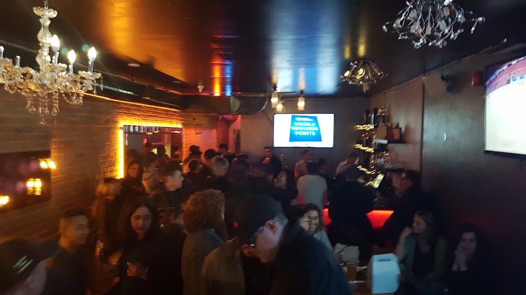 Socialite Restaurant & Bar | 276 Augusta Ave, Toronto, ON M5T 2L9, Canada | Phone: (647) 896-2229