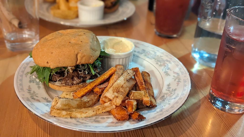The Broken Bow | 5405 Argyle St, Port Alberni, BC V9Y 1T6, Canada | Phone: (778) 421-7542
