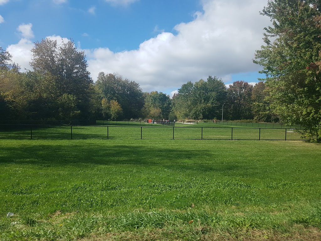 Beeton Dog Park | 152-242 10th Side Rd, Beeton, ON L0G 1A0, Canada