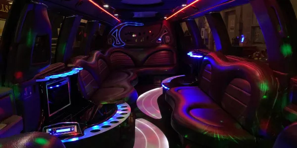 Diamond Limousine | Watson Mall, 45 Stanley St, Ayr, ON N0B 1E0, Canada | Phone: (548) 255-1964