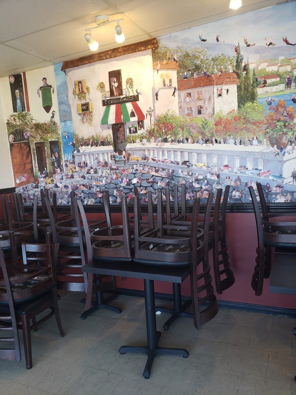 Donnellys | 17915 Leslie St, Newmarket, ON L3Y 3E3, Canada | Phone: (905) 235-5544