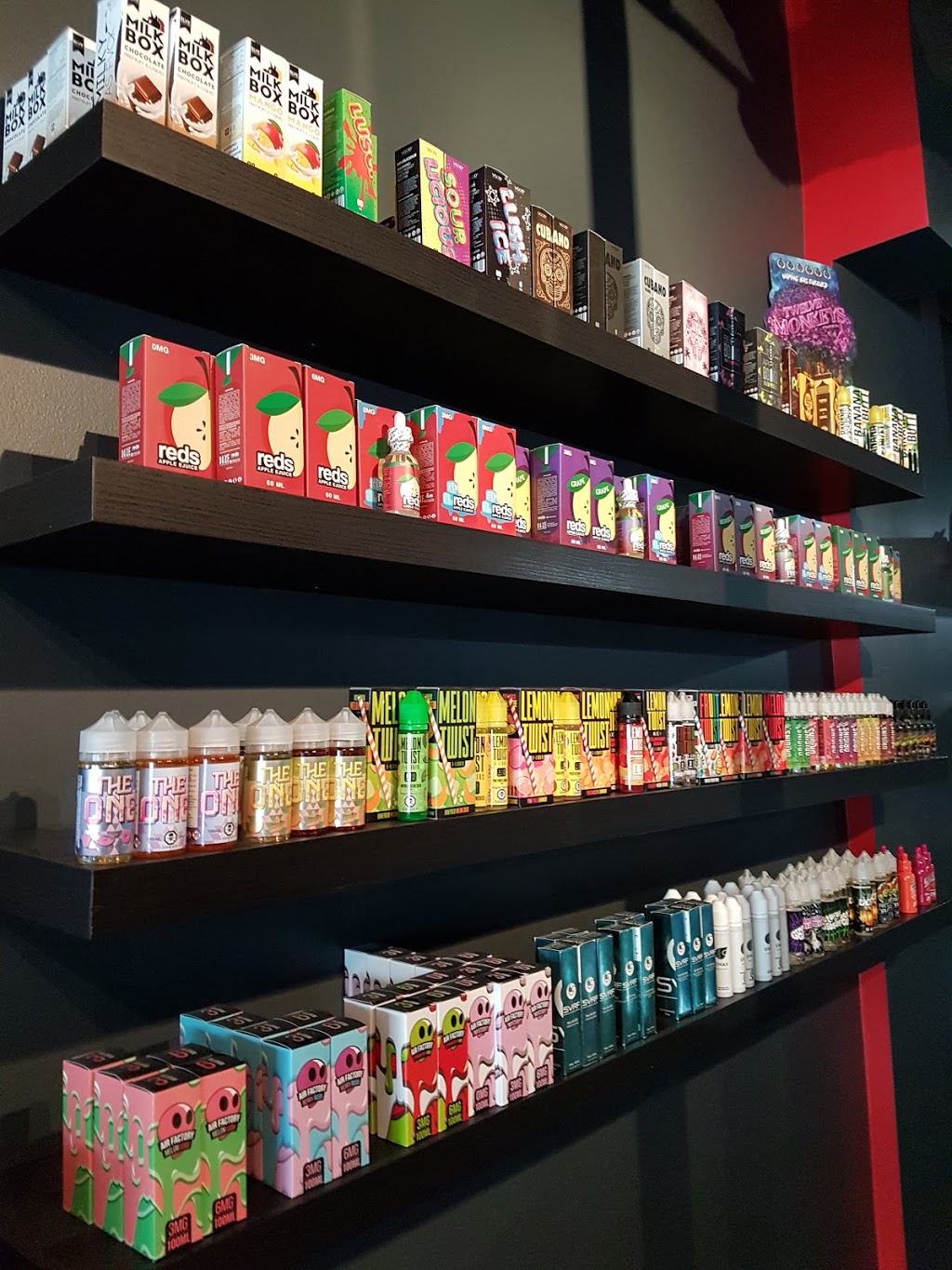 Amsterdam Vape & Smoke | 16765 91 St NW, Edmonton, AB T5Z 2X4, Canada | Phone: (780) 244-8277