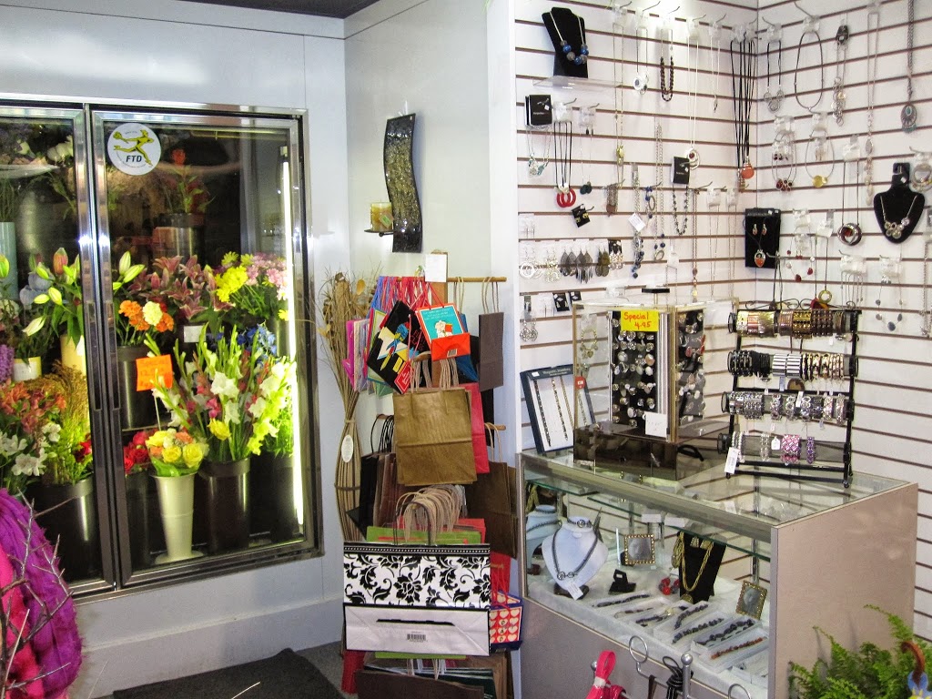 Nathalies Flowers Shop & Boutique | 9416 Rue Main, Richibouctou, NB E4W 4E2, Canada | Phone: (506) 523-7114