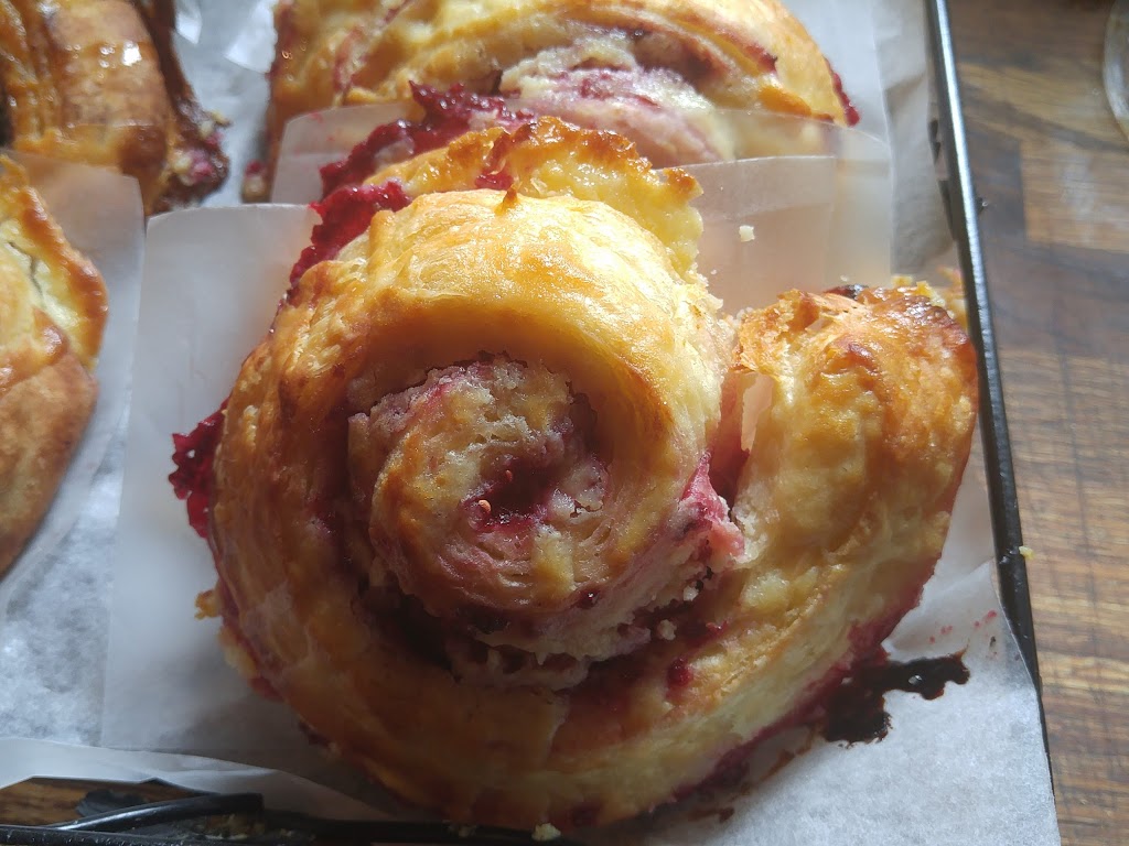 Pipolinka Bakery | 757 Chemin Riverside, Wakefield, QC J0X 3G0, Canada | Phone: (819) 459-3961