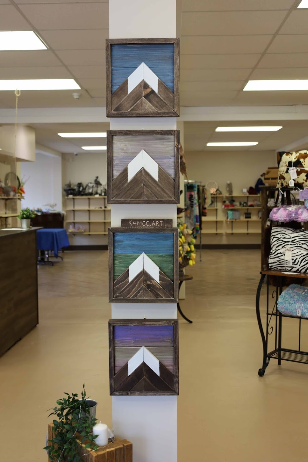Crafters Corner | B, 116 Government Rd N, Black Diamond, AB T0L 0H0, Canada | Phone: (587) 575-6666