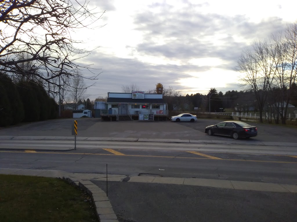 Casse-Croûte Bonaventure | 2091 Rue Principale, Saint-Norbert, QC J0K 3C0, Canada | Phone: (450) 836-1497