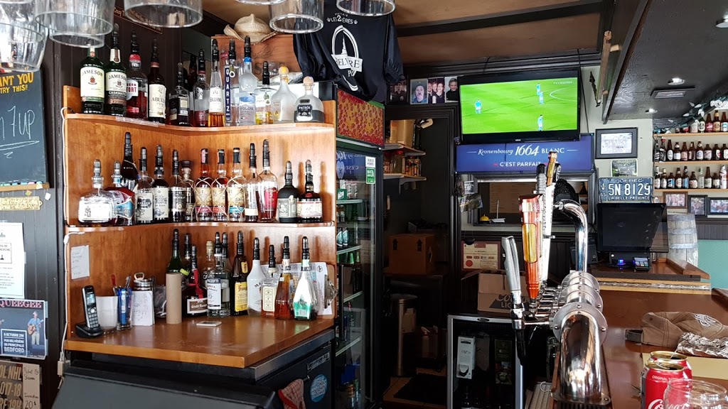 Pub Le Belvédère | 86 Rue Principale, Bedford, QC J0J 1A0, Canada | Phone: (450) 248-4394