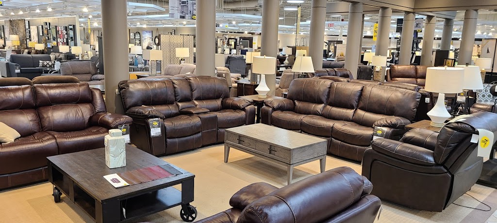 Leons Furniture | 2600 Queensview Dr, Ottawa, ON K2B 8H6, Canada | Phone: (613) 820-6446