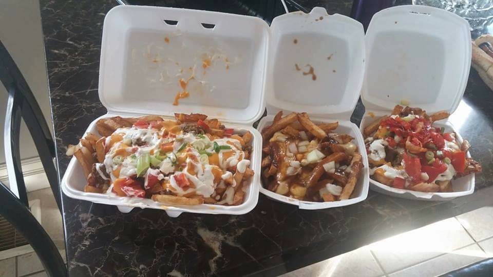More N Fries | 495 Wallace St E, Wallaceburg, ON N8A 1R8, Canada | Phone: (226) 229-0186