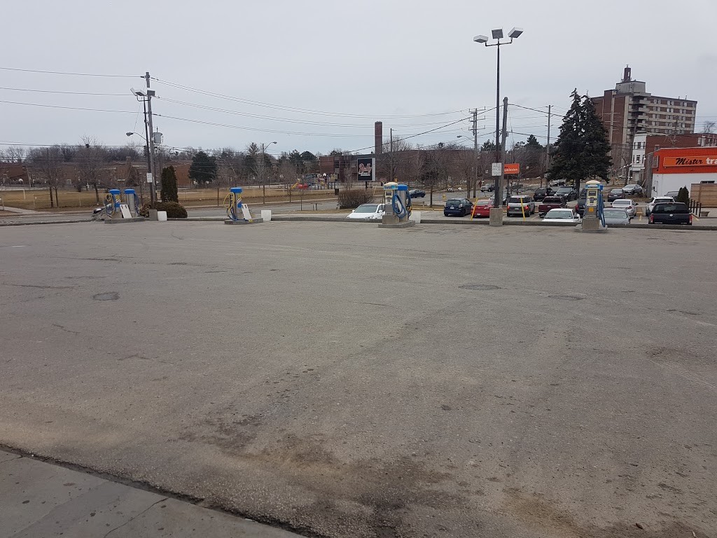 Jet Kleen Coin Car Wash | 1666 OConnor Dr, North York, ON M4A 1W4, Canada | Phone: (416) 759-9274