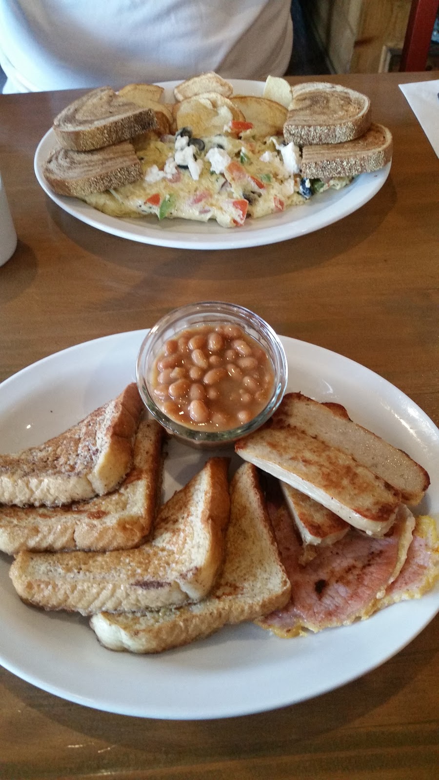 Loobies | 2066 Horseshoe Valley Rd W, Barrie, ON L4M 4Y8, Canada | Phone: (705) 792-5171