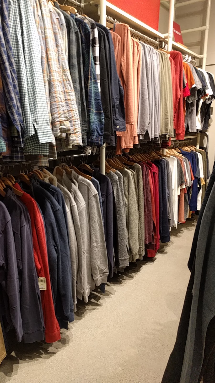 Lucky Brand | 5000 Canoe Pass Way, Tsawwassen, BC V4M 4G9, Canada | Phone: (604) 948-3420