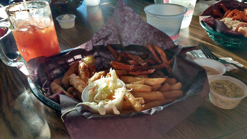 Westview Tavern | 1065 W Shore Rd, Pelee Island, ON N0R 1M0, Canada | Phone: (519) 724-2500