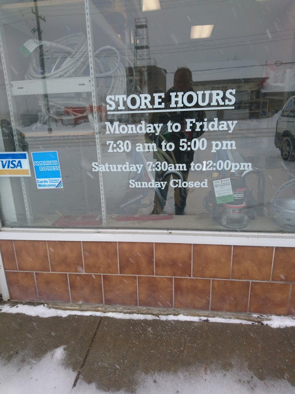 A World of Rentals | 154 Railway St, Kingston, ON K7K 2L9, Canada | Phone: (613) 547-4400