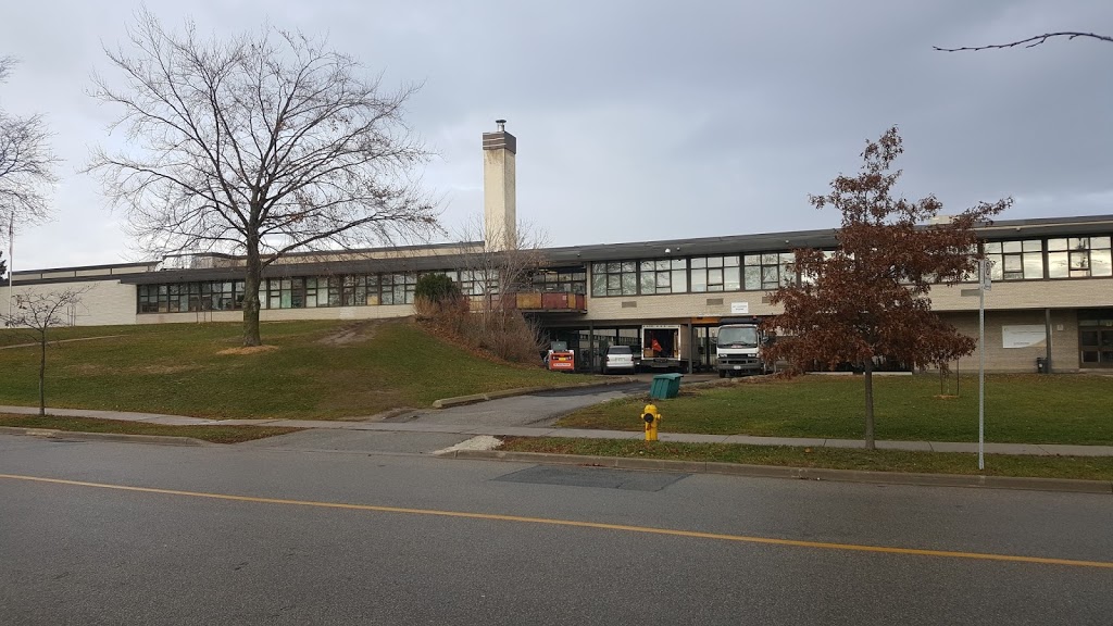 Thistletown Collegiate Institute | 20 Fordwich Crescent, Etobicoke, ON M9W 2T4, Canada | Phone: (416) 394-7710