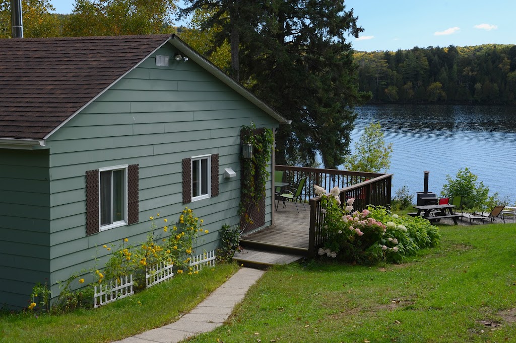 Les Chalets Aiglons | 566 Chem. du Progrès, Chute-Saint-Philippe, QC J0W 1A0, Canada | Phone: (819) 616-3732