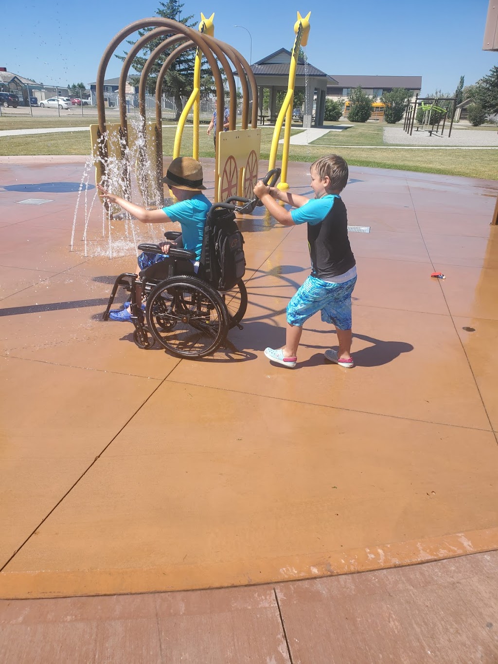 Centennial Park / Spray Park | 568 26 St S, Fort Macleod, AB T0L 0Z0, Canada | Phone: (403) 553-4425