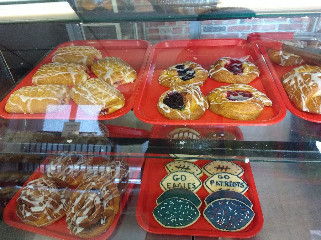 Spinosas Bakery | 60 Niagara St, Welland, ON L3C 1H9, Canada | Phone: (905) 714-1266