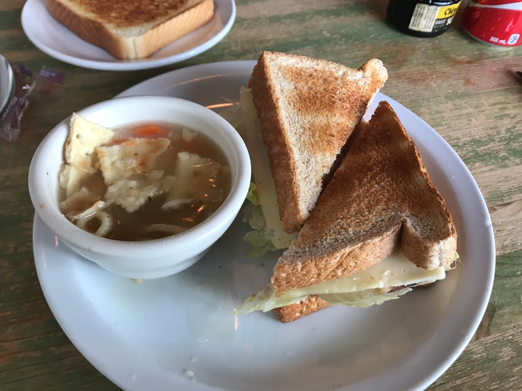 Hathaways Diner | 13225 132 St NW, Edmonton, AB T5L 1R9, Canada | Phone: (780) 488-5989