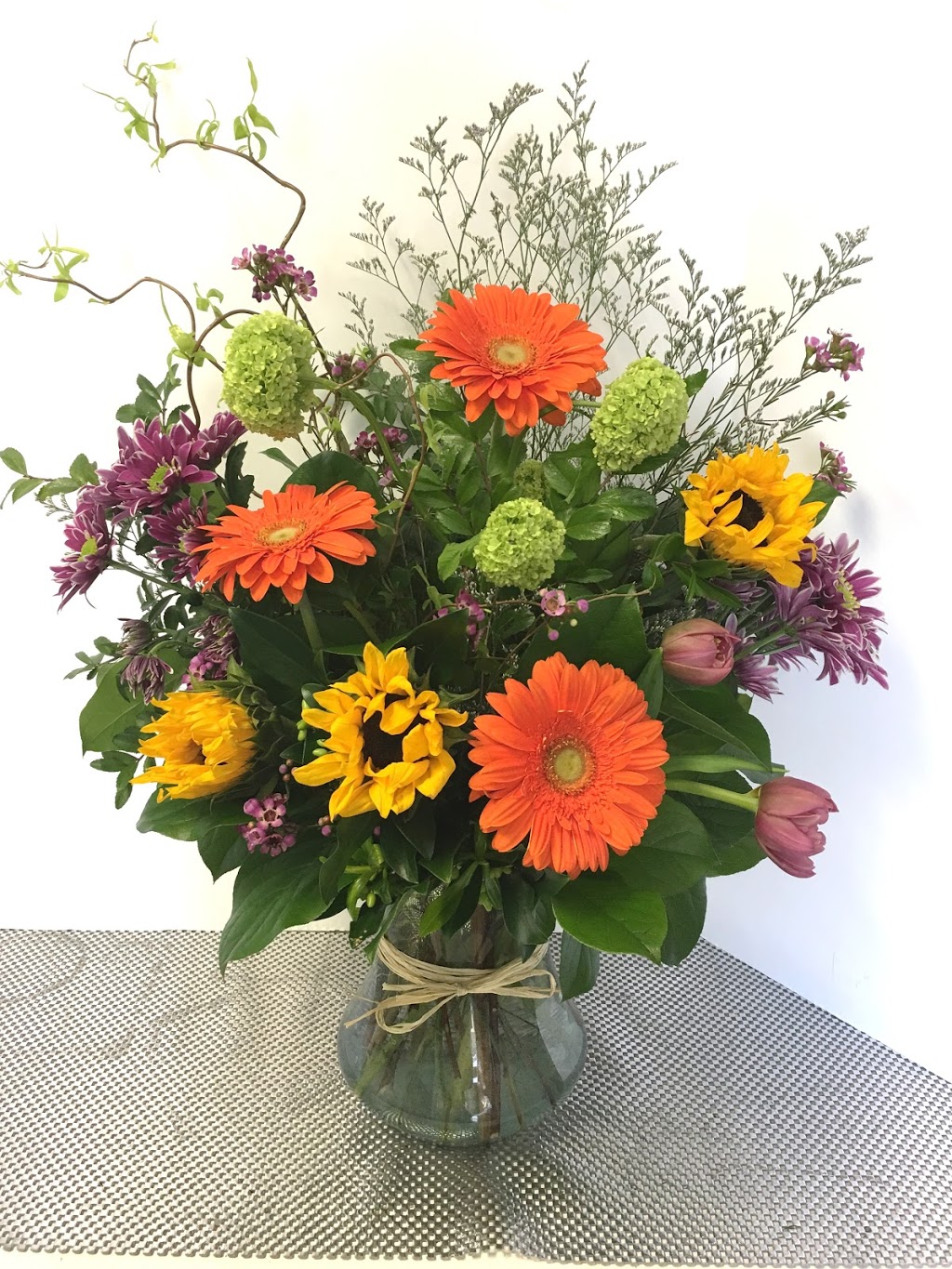 Floral Designs by Lee - All Occasions | 215 Rutland Rd N, Kelowna, BC V1X 3B1, Canada | Phone: (250) 718-1155