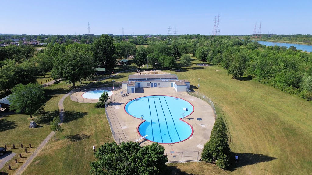 Memorial Park Pool | 405 Memorial Park Dr, Welland, ON L3B 1A5, Canada | Phone: (905) 732-0684