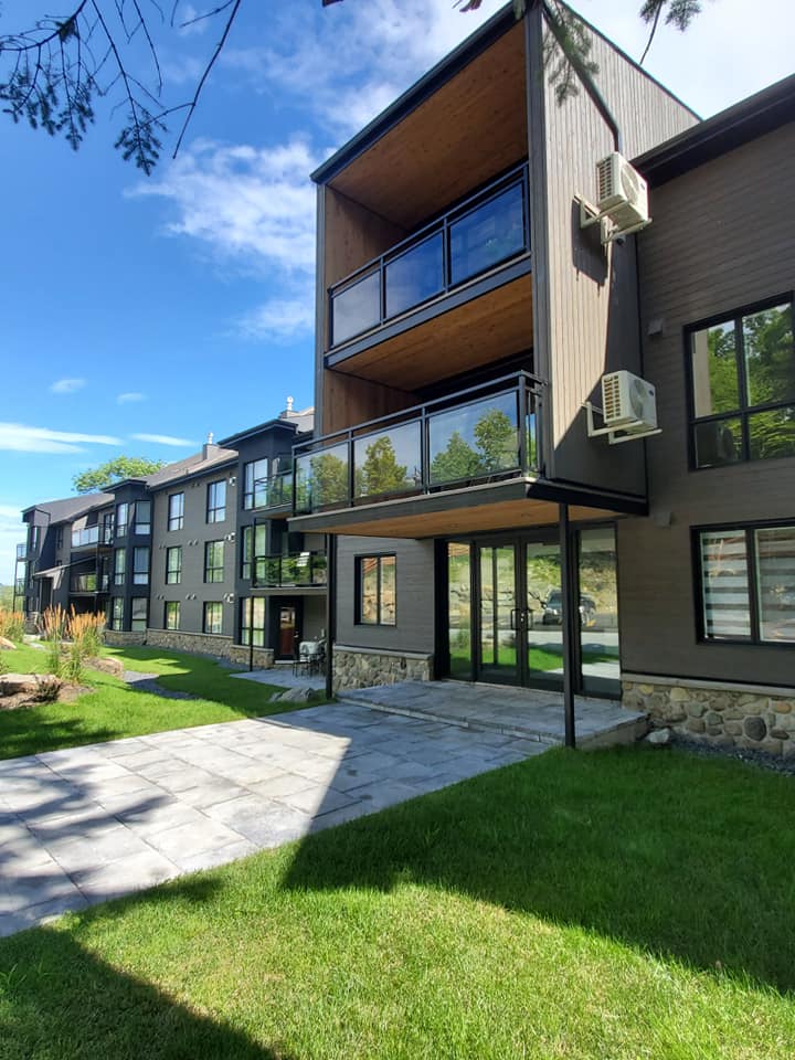 Condos Glaz Phase 1 | 323 Chem. du Panorama, Mansonville, QC J0E 1X0, Canada | Phone: (877) 980-0005