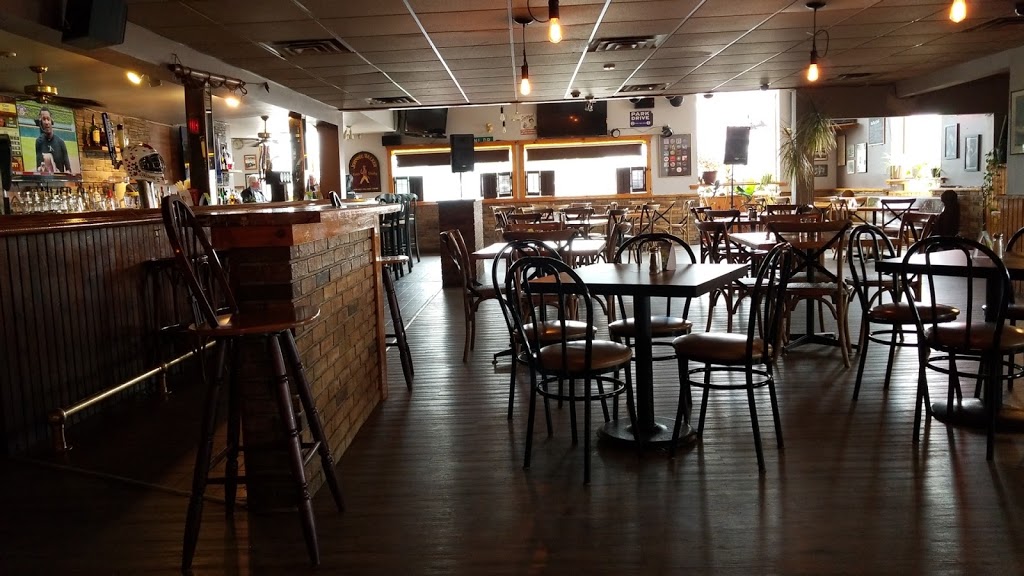 Beacon Restaurant | 146 45th St N, Wasaga Beach, ON L9Z 1Z2, Canada | Phone: (705) 429-4433