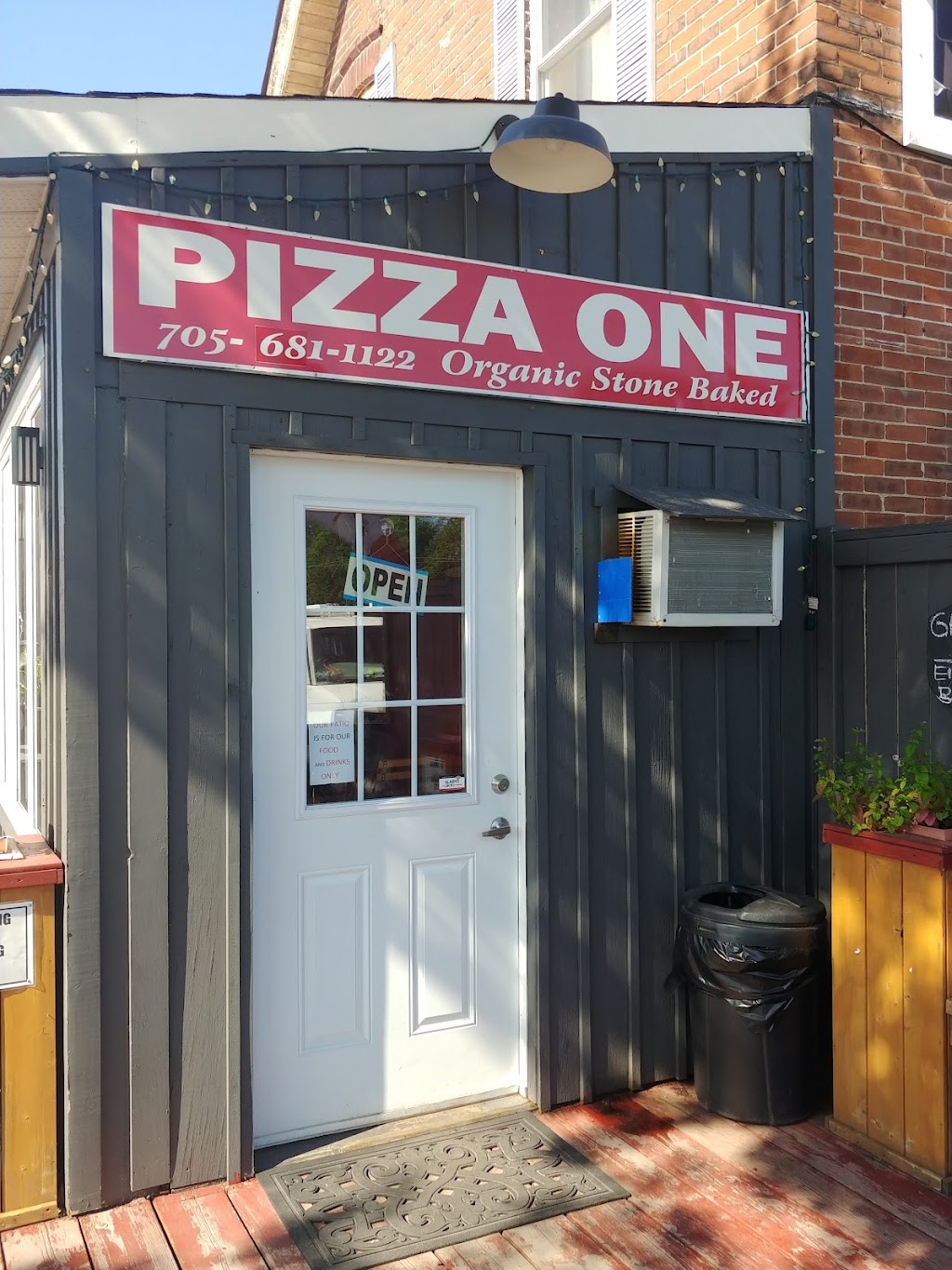 Pizza One Muskoka | 480 Muskoka Rd S, Gravenhurst, ON P1P 1J8, Canada | Phone: (705) 681-1122