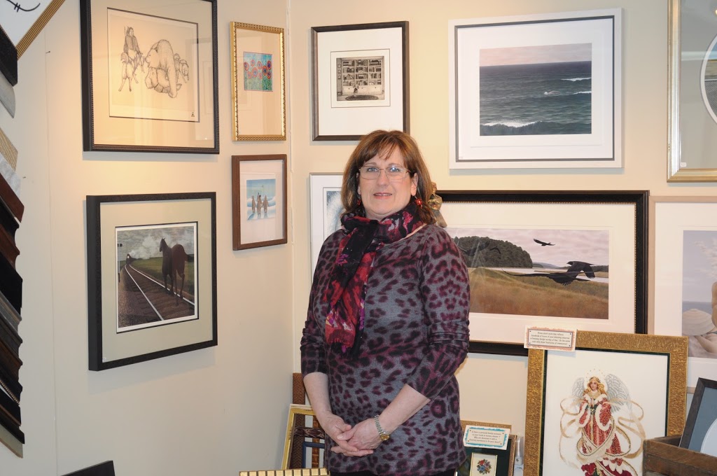 the perfect corner custom framing studio | 11 Main St, Wolfville, NS B4P 1B8, Canada | Phone: (902) 542-9250