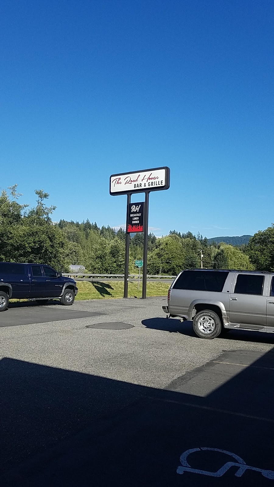 Road House Bar & Grille | 1st St, Deming, WA 98244, USA | Phone: (360) 366-8023