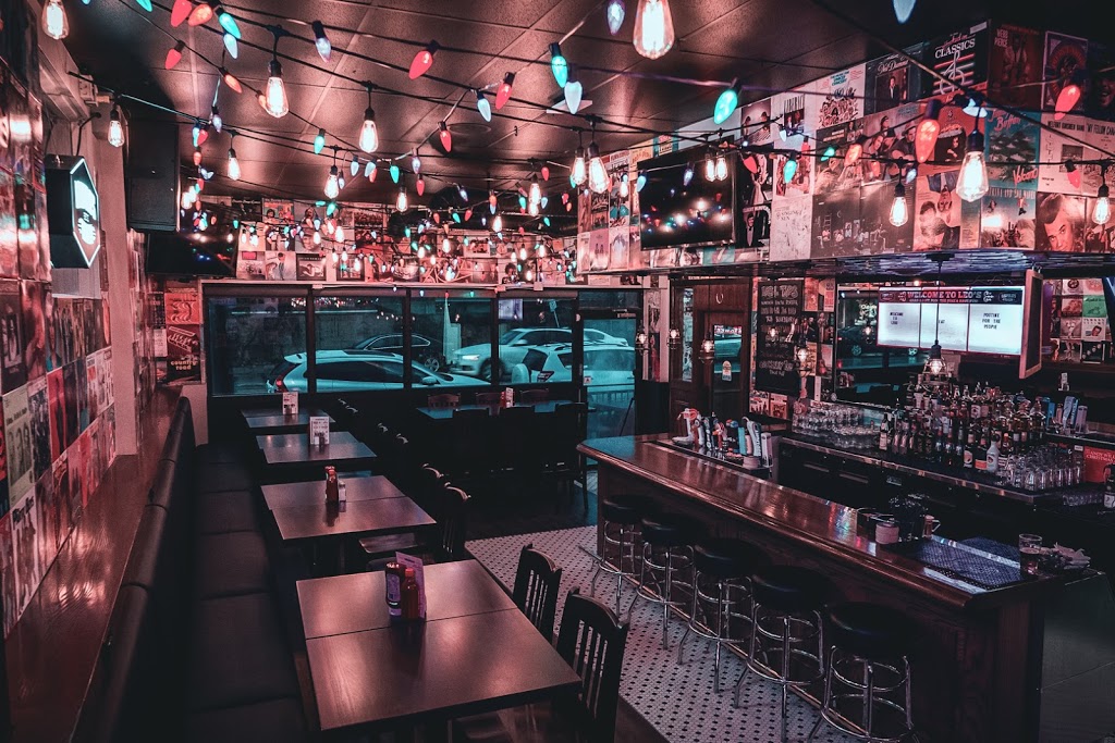 Leopolds Tavern Winnipeg - Academy | 414 Academy Rd, Winnipeg, MB R3N 0B9, Canada | Phone: (855) 522-5367