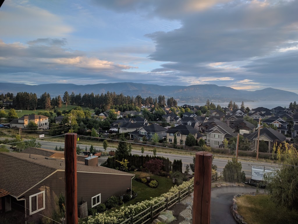 A Okanagan Lakeview B&B | 5251 Chute Lake Rd, Kelowna, BC V1W 4K8, Canada | Phone: (250) 764-8152