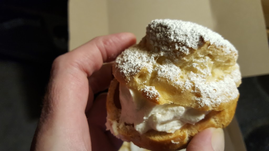 Sweet Home Bakery | 7930 Bowness Rd NW, Calgary, AB T3B 0H2, Canada | Phone: (403) 288-5252