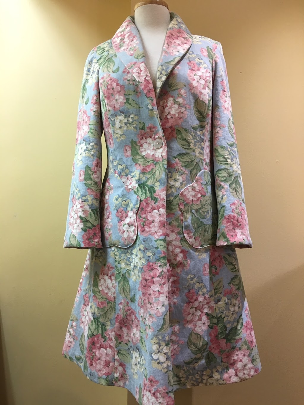 Frump to FABULOUS | 2500 Westview Terrace, Sooke, BC V9Z 0Y7, Canada | Phone: (250) 507-7723