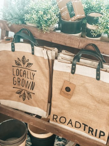 Fox & Willow Home Decor | 21245, Township Rd 552, Fort Saskatchewan, AB T8L 4A9, Canada | Phone: (780) 217-2944