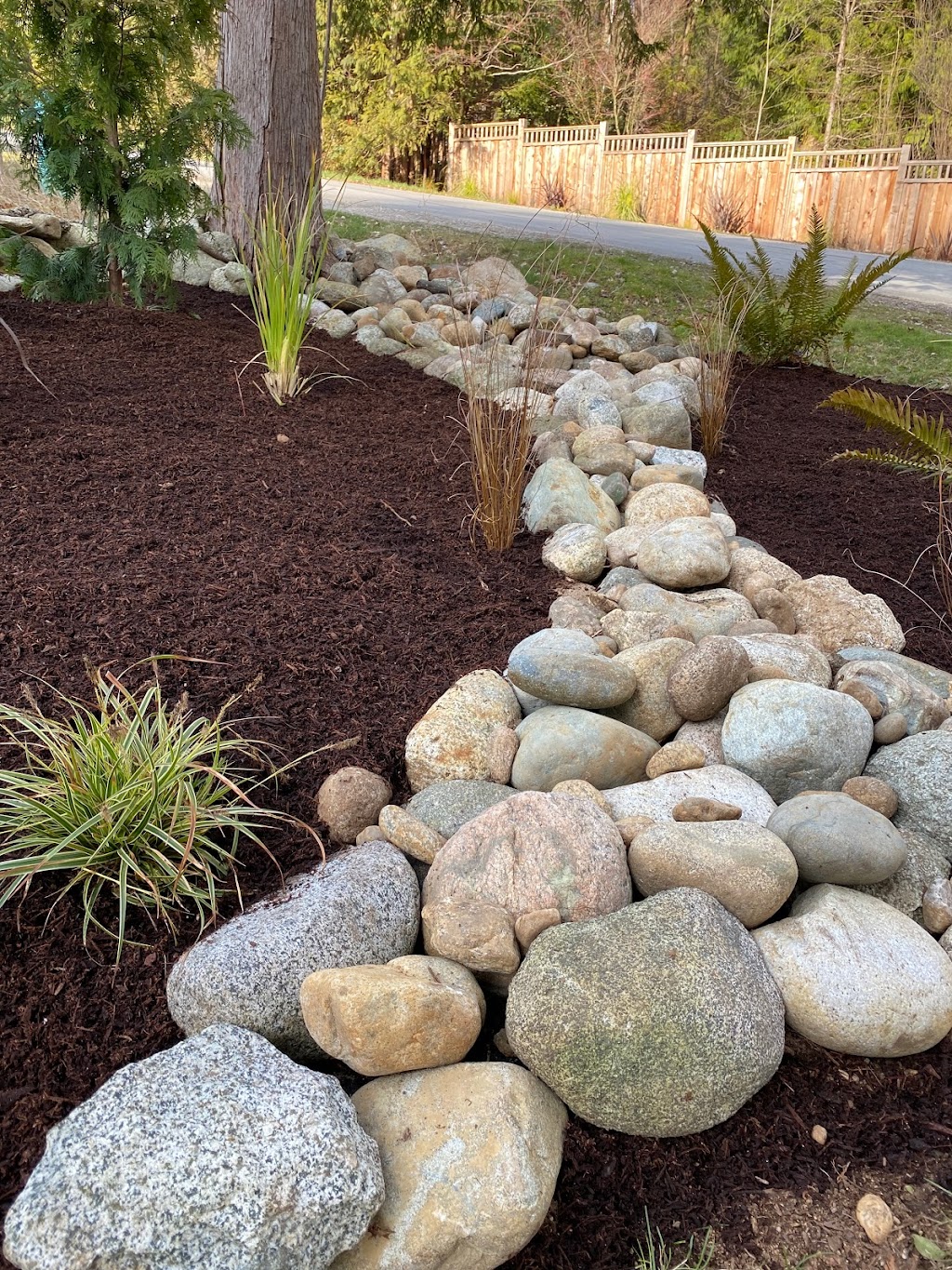Deep Roots Landscape | 5522 Wakefield Rd, Sechelt, BC V0N 3A8, Canada | Phone: (604) 399-8261