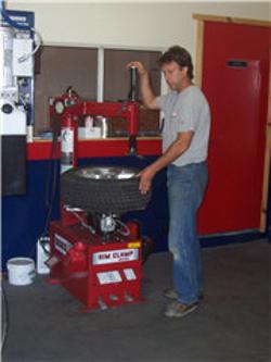 Lennartz Automotive | 10689 Round Lake Rd, Pembroke, ON K8A 0K7, Canada | Phone: (613) 732-1777