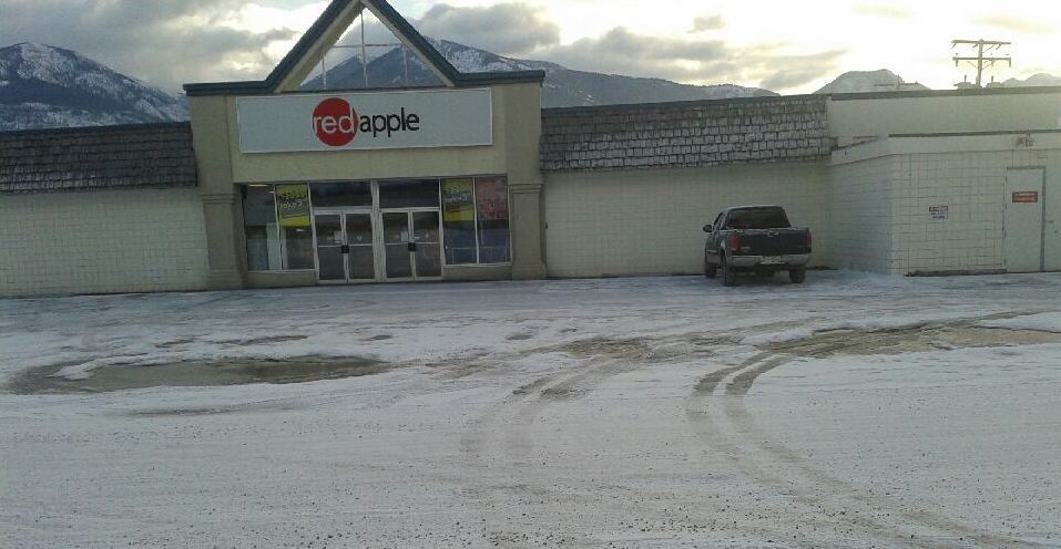 Red Apple Store | 755 13th St, Invermere, BC V0A 1K0, Canada | Phone: (250) 342-0548