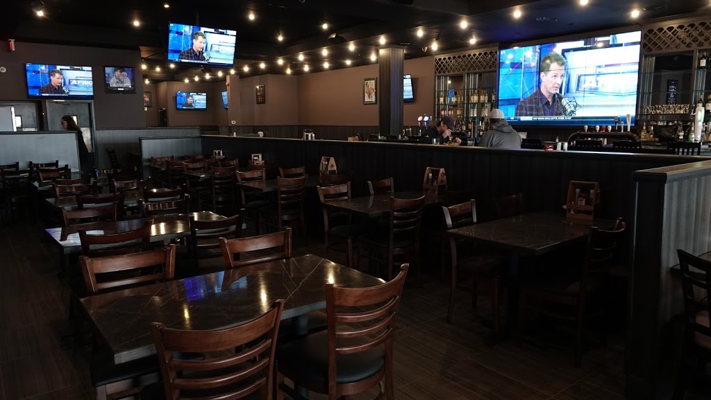 Castle Johns Pub & Restaurant Peterborough | 1550 Lansdowne St W, Peterborough, ON K9J 2A2, Canada | Phone: (705) 740-2111