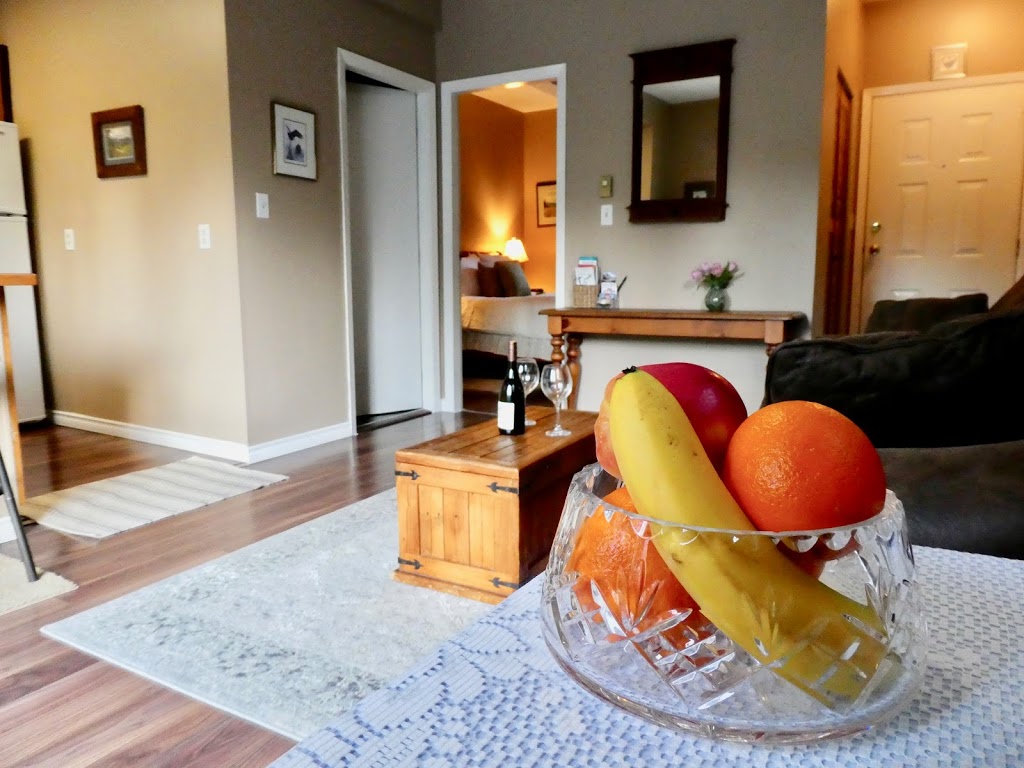 Belle Neige Suites: Whistler | 8597 Drifter Way, Whistler, BC V8E 0G2, Canada | Phone: (604) 938-3573