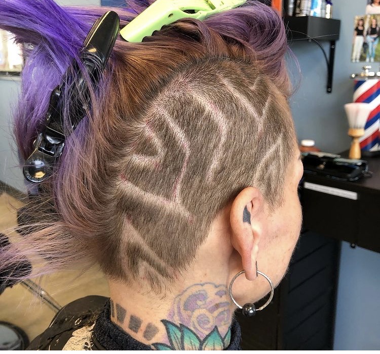 The Hairshop | 10 Hewlett Park Landing, Sylvan Lake, AB T4S 2J3, Canada | Phone: (403) 506-4452