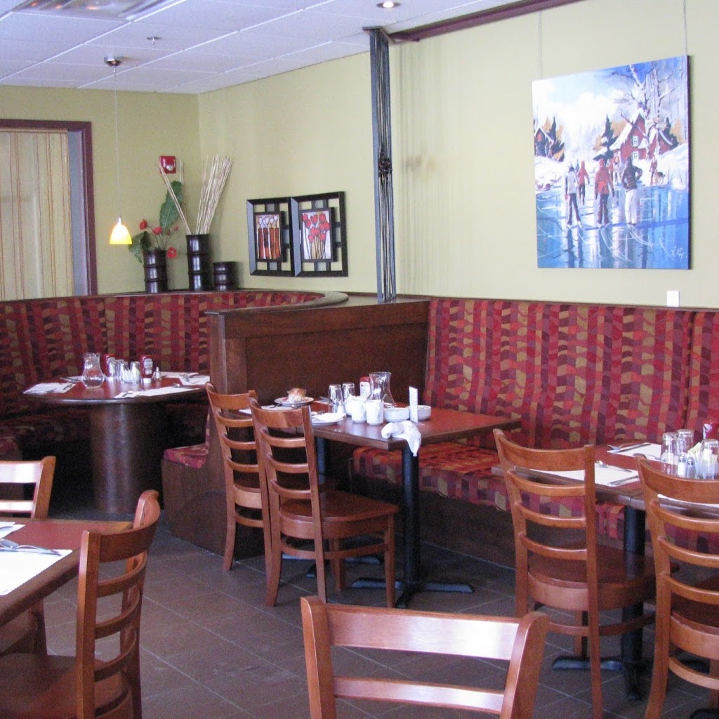 Restaurant lAubergine | 43 Rue Saint-Charles, Sainte-Perpétue, QC J0C 1R0, Canada | Phone: (819) 336-6767