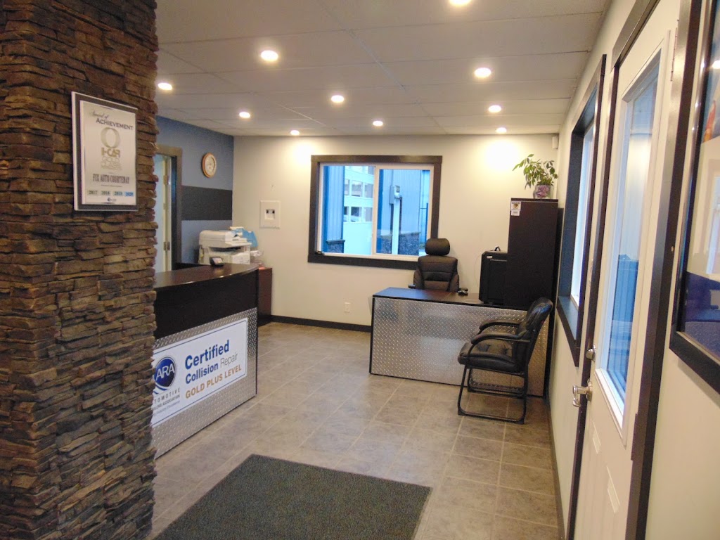 Georgia Straight Collision | 2317 Cousins Ave, Courtenay, BC V9N 3N6, Canada | Phone: (250) 338-9636