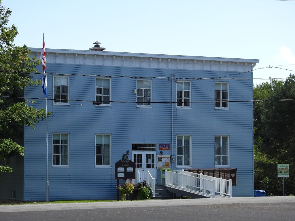 Hôtel de ville de Lac-Frontière | 22 Rue de lÉglise, Lac-Frontière, QC G0R 1T0, Canada | Phone: (418) 245-3553