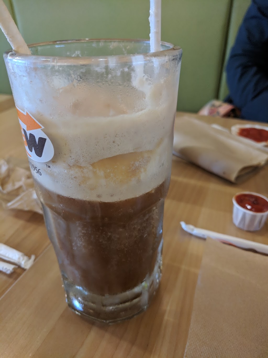 A&W Canada | 3318 Keele St, Toronto, ON M3M 2H7, Canada | Phone: (416) 546-9666